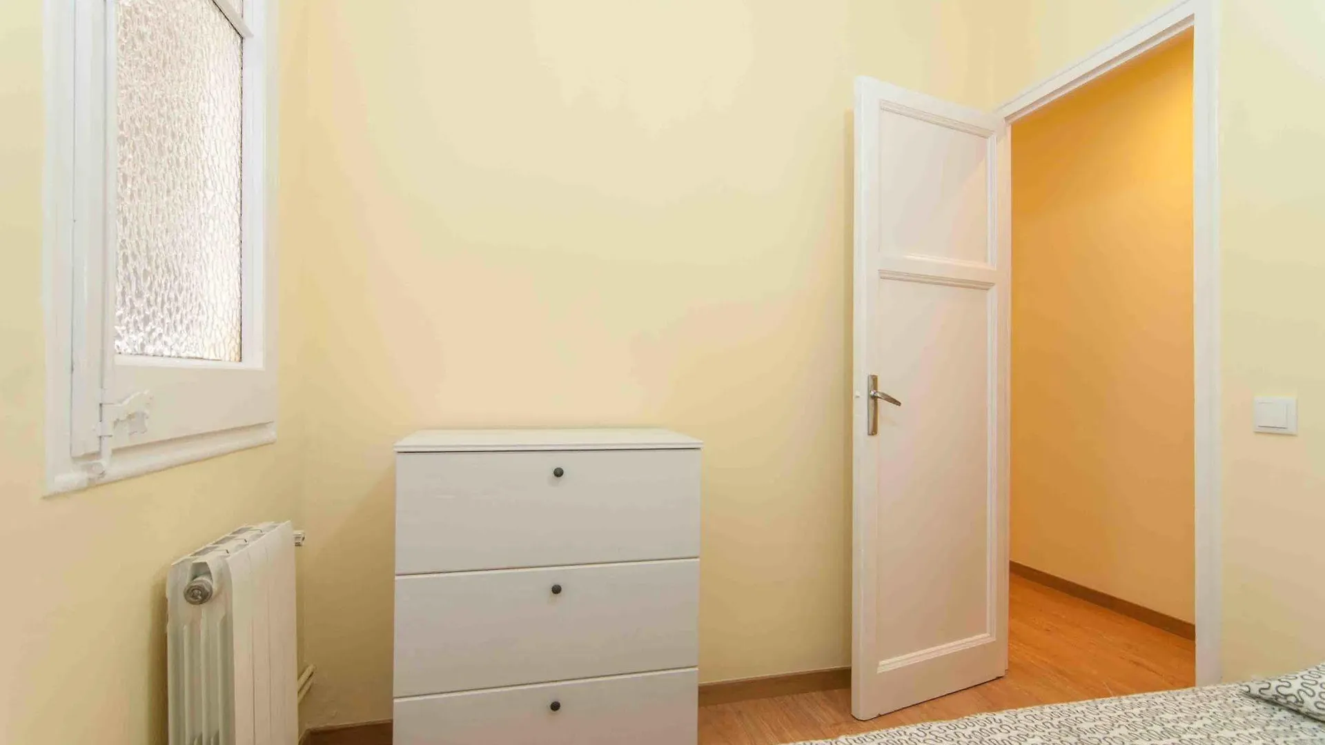 Go Bcn Apartments - Castillejos Barcelona