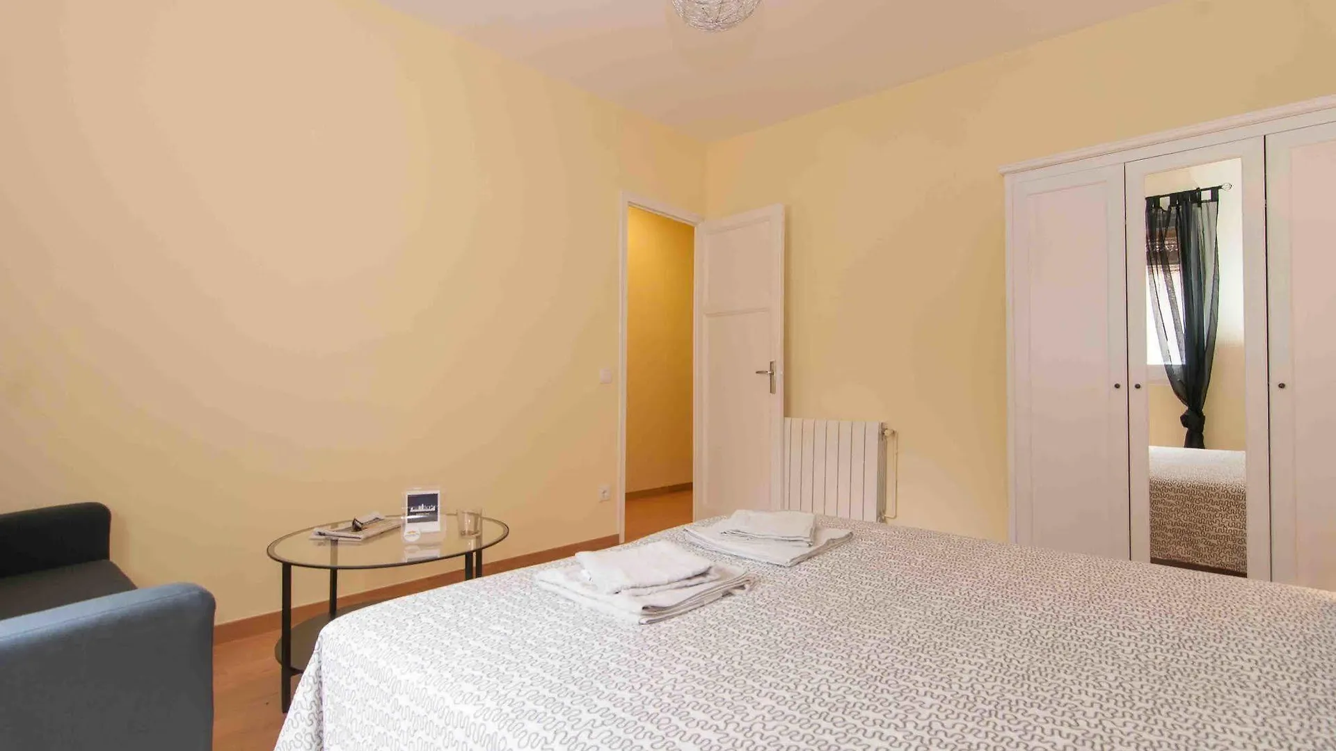 Go Bcn Apartments - Castillejos Barcelona Spain