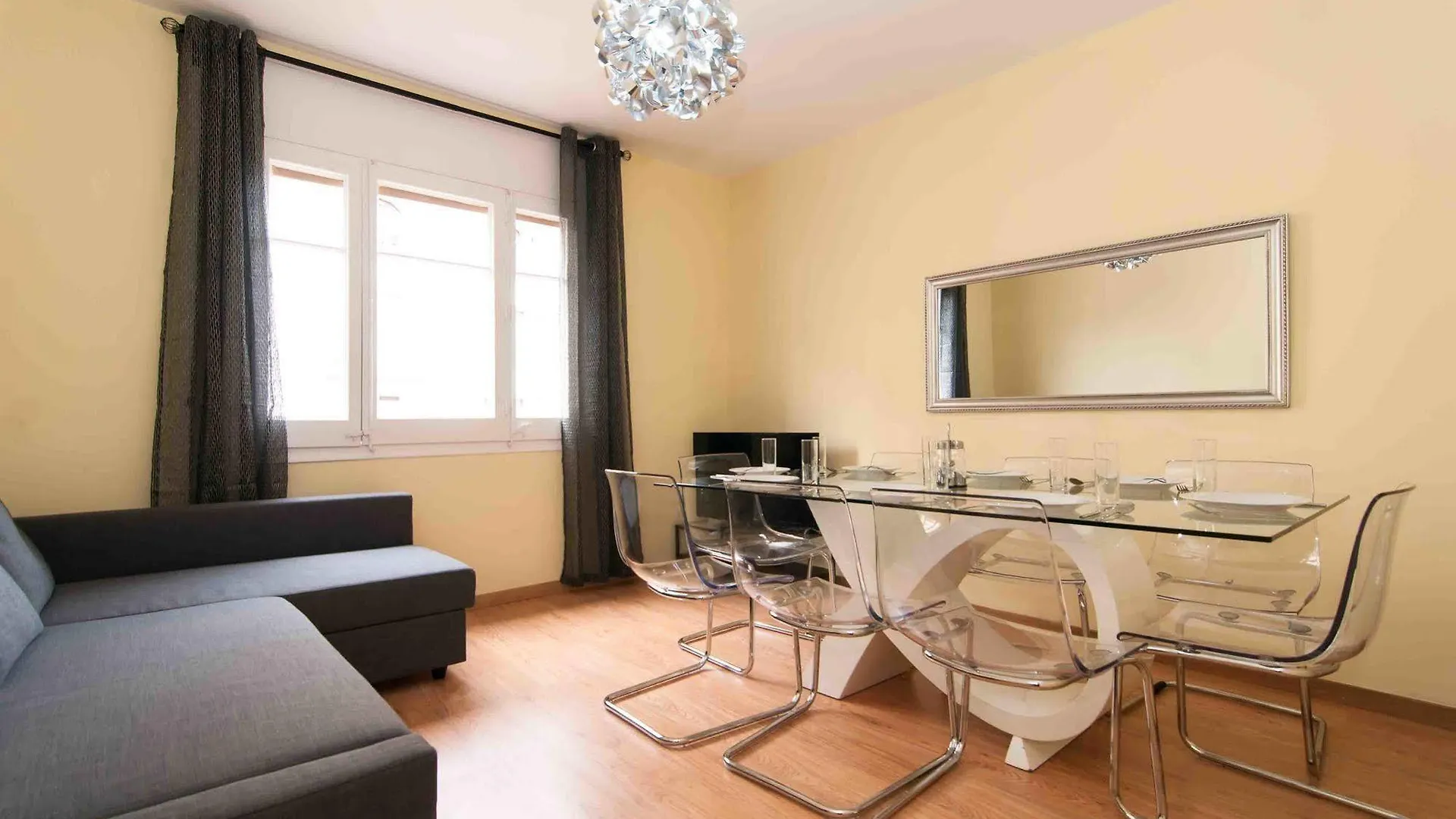 Go Bcn Apartments - Castillejos Barcelona