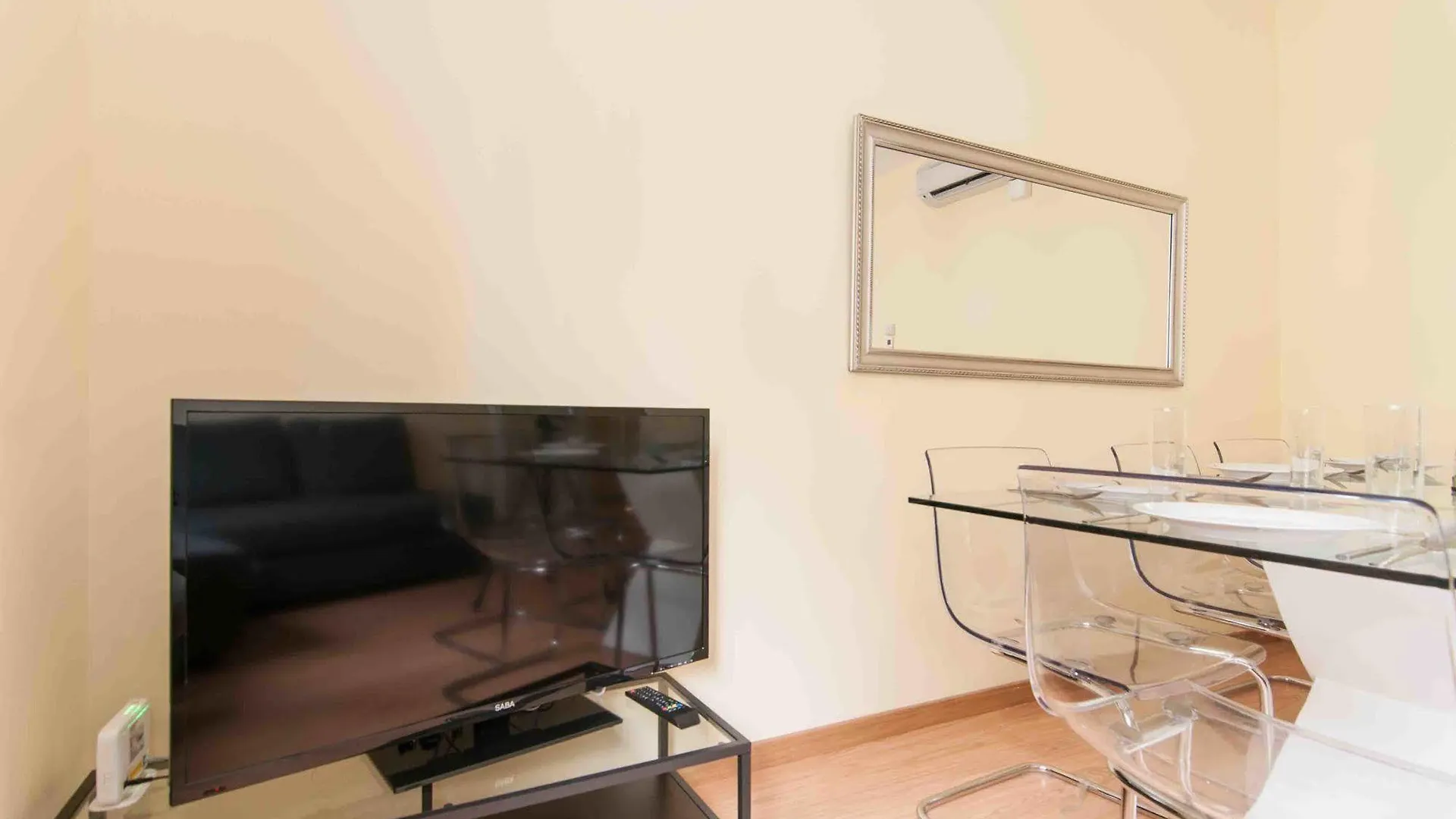 Go Bcn Apartments - Castillejos Barcelona
